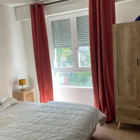 Charming Nest Of 45 M With Balcony 아파트 파리